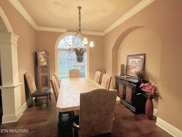 195 Rock Point Drive, Vonore, TN 37885