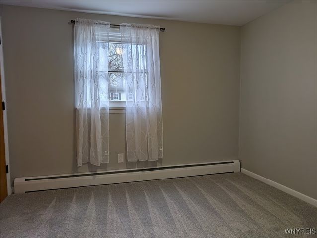 13 Crescent Drive, Newstead, NY 14001