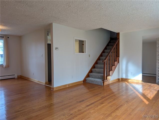 13 Crescent Drive, Newstead, NY 14001