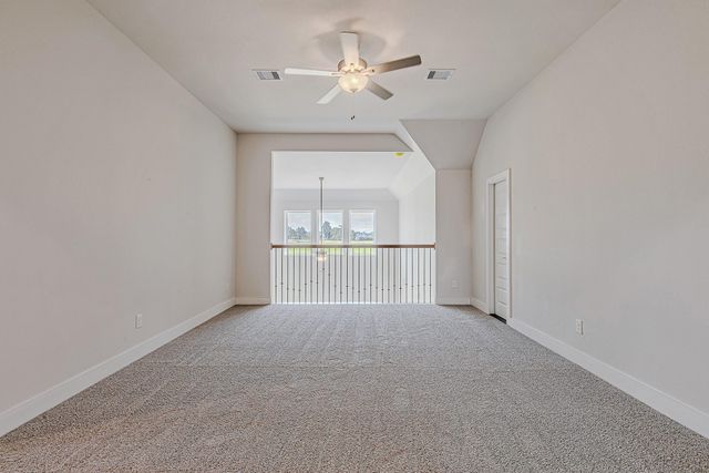 177 Peninsula Point Drive, Montgomery, TX 77356