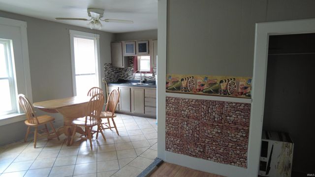 317 N Market Street, Delphi, IN 46923