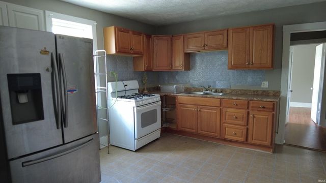 317 N Market Street, Delphi, IN 46923