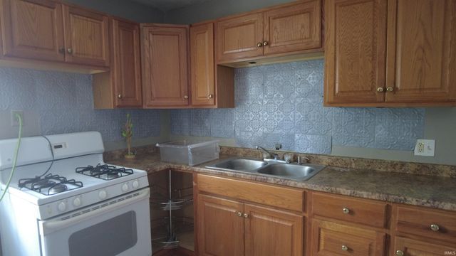 317 N Market Street, Delphi, IN 46923