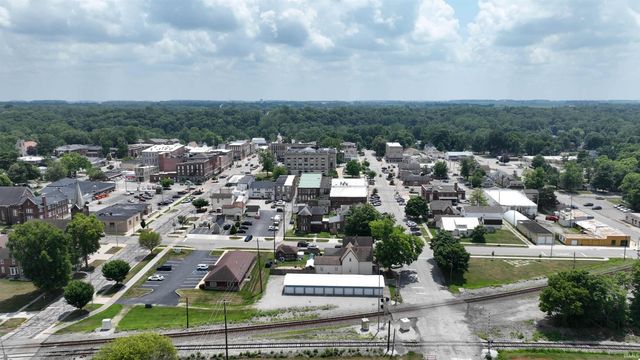 317 N Market Street, Delphi, IN 46923