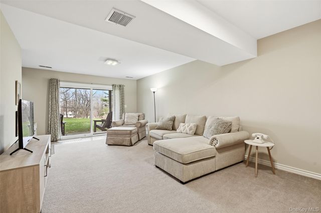 4 Tudor Circle, Yorktown Heights, NY 10598