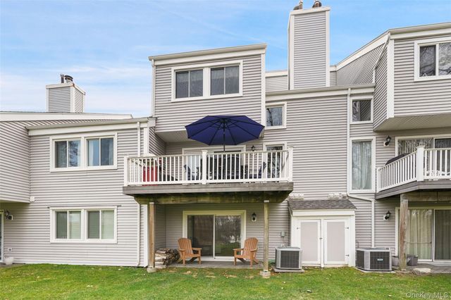 4 Tudor Circle, Yorktown Heights, NY 10598