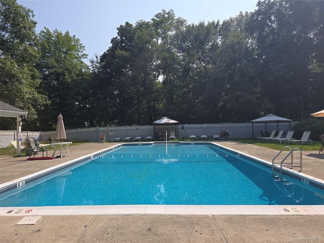 4 Tudor Circle, Yorktown Heights, NY 10598