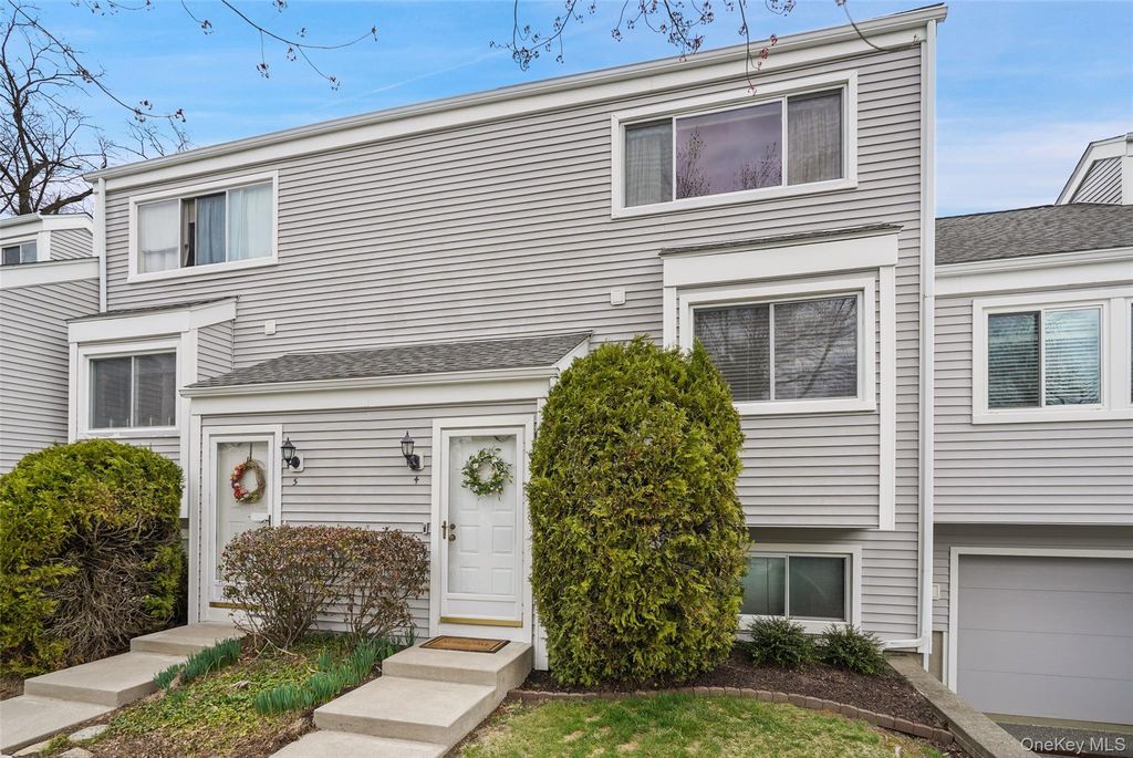 4 Tudor Circle, Yorktown Heights, NY 10598
