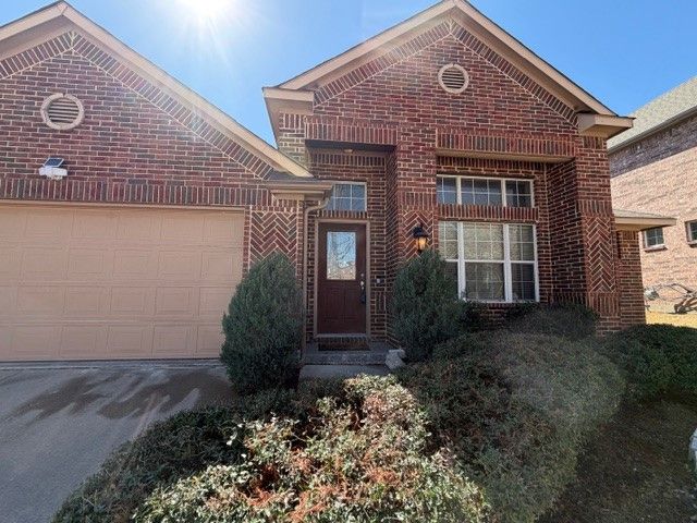 4964 Grinstein Drive, Fort Worth, TX 76244