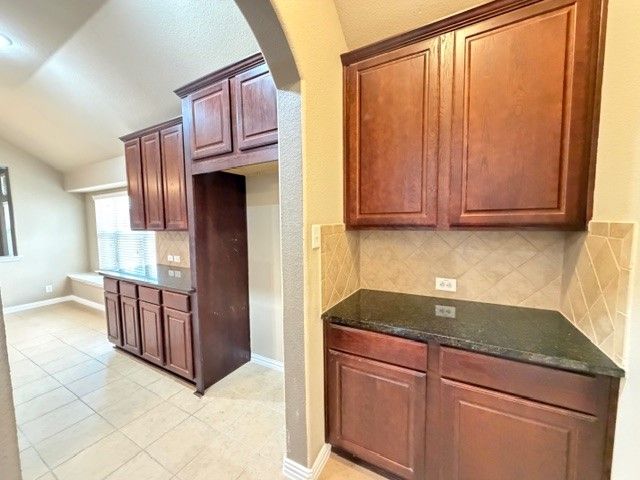 4964 Grinstein Drive, Fort Worth, TX 76244