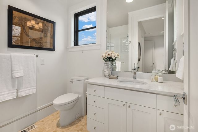 9036 NE 26th Street, Clyde Hill, WA 98004