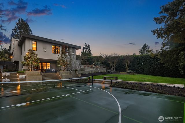 9036 NE 26th Street, Clyde Hill, WA 98004