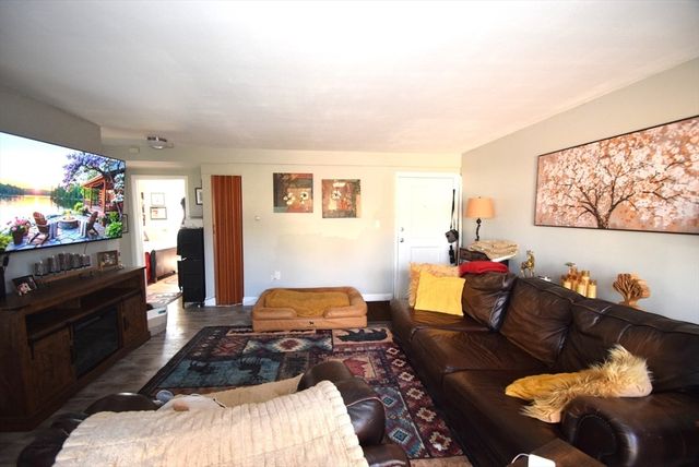 21 Fernview Ave 8, North Andover, MA 01845