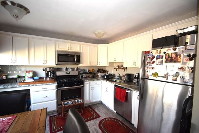 21 Fernview Ave 8, North Andover, MA 01845