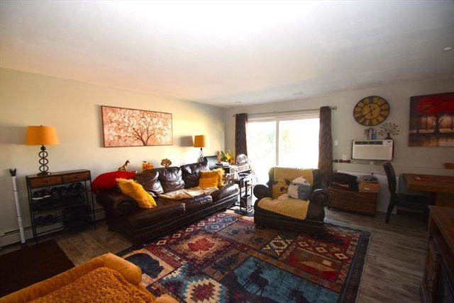 21 Fernview Ave 8, North Andover, MA 01845