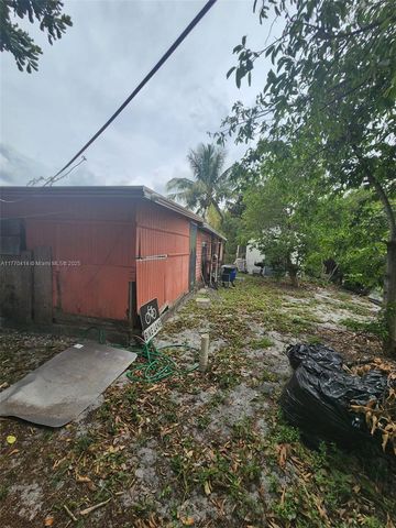 831 NW 140th St, Miami, FL 33168