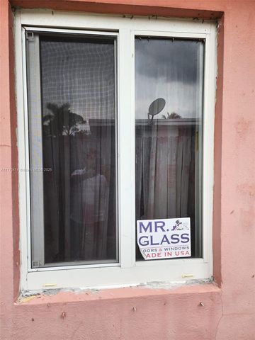 831 NW 140th St, Miami, FL 33168