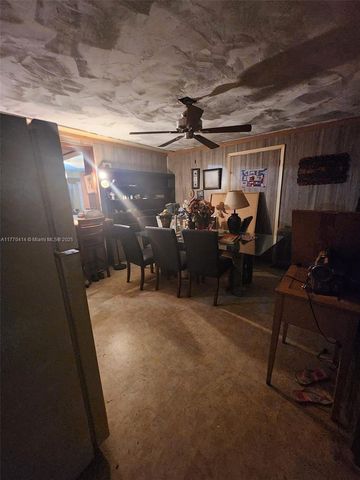 831 NW 140th St, Miami, FL 33168