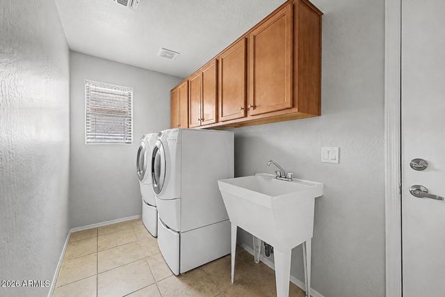 2101 S MERIDIAN Road 274, Apache Junction, AZ 85120