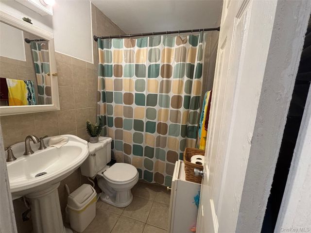 7 Catherine Court, Elmont, NY 11003
