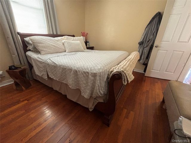 7 Catherine Court, Elmont, NY 11003