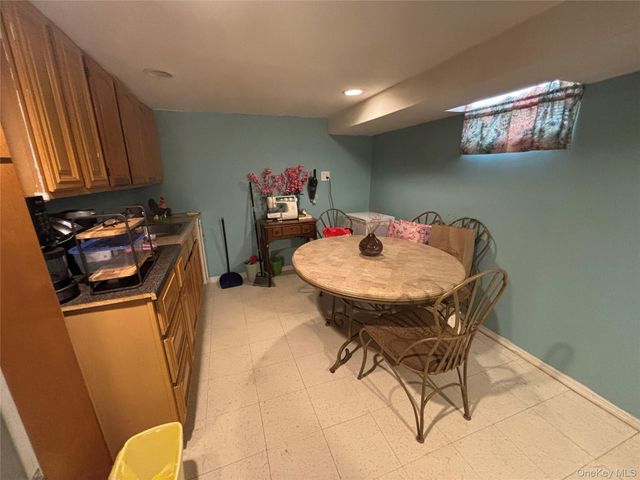 7 Catherine Court, Elmont, NY 11003