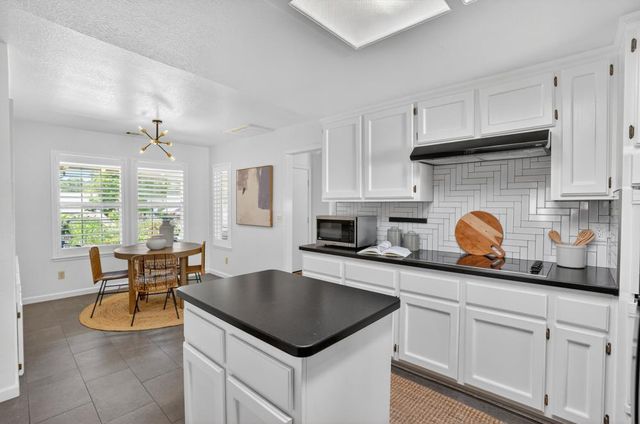 3723 Antelope Way, Rocklin, CA 95677