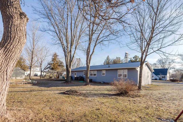 311 S Wisconsin Avenue, Muscoda, WI 53573