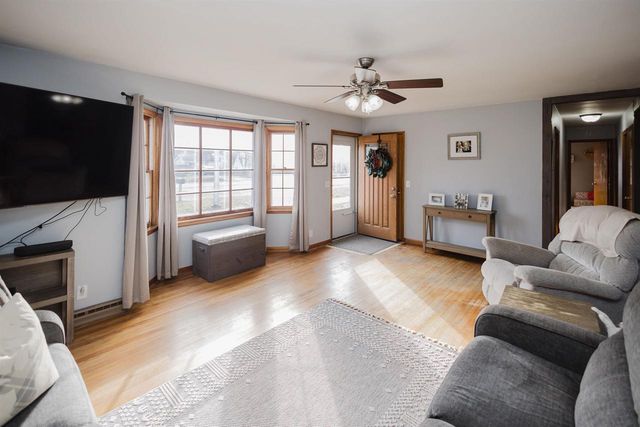 311 S Wisconsin Avenue, Muscoda, WI 53573