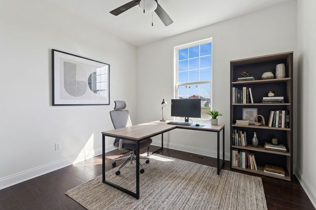 24 BEVERLY Lane, Hawthorn Woods, IL 60047