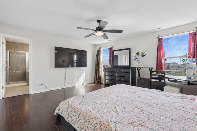 24 BEVERLY Lane, Hawthorn Woods, IL 60047