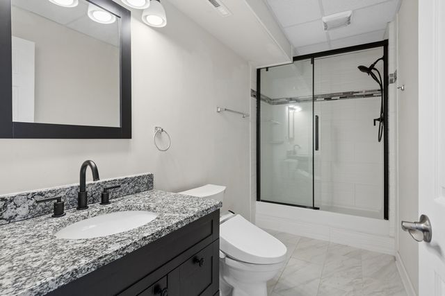 24 BEVERLY Lane, Hawthorn Woods, IL 60047