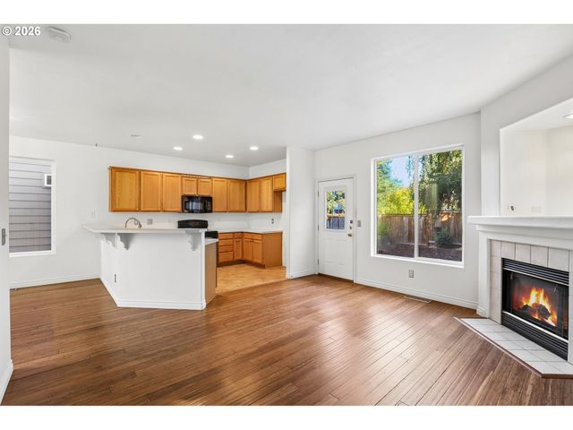 773 Nw FOREST CREEK Dr, Hillsboro, OR 97124