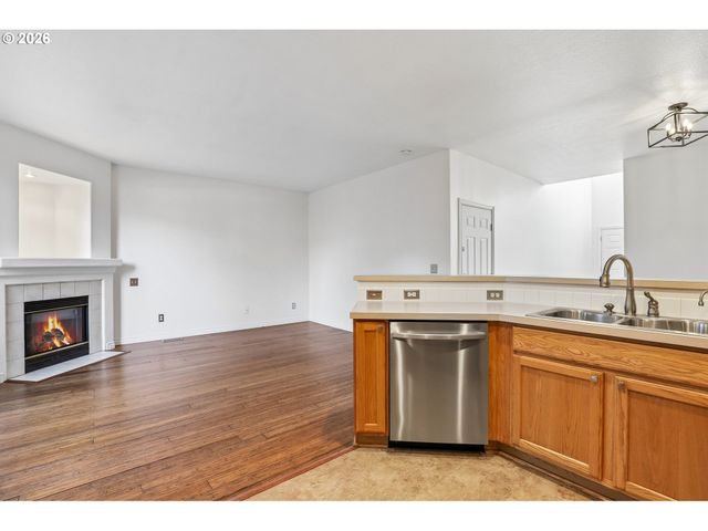 773 Nw FOREST CREEK Dr, Hillsboro, OR 97124