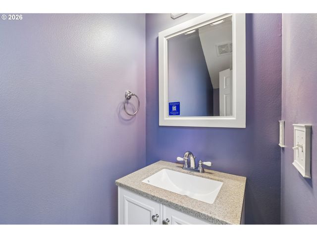 773 Nw FOREST CREEK Dr, Hillsboro, OR 97124