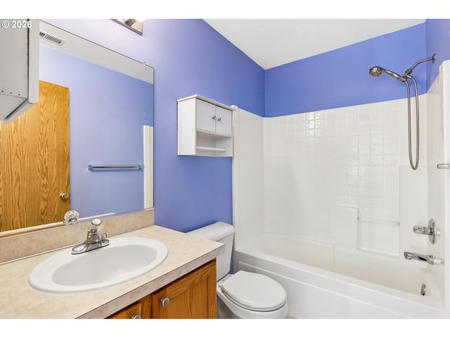 773 Nw FOREST CREEK Dr, Hillsboro, OR 97124
