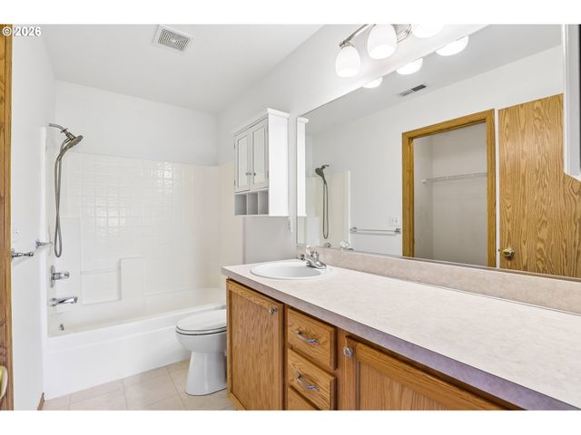 773 Nw FOREST CREEK Dr, Hillsboro, OR 97124