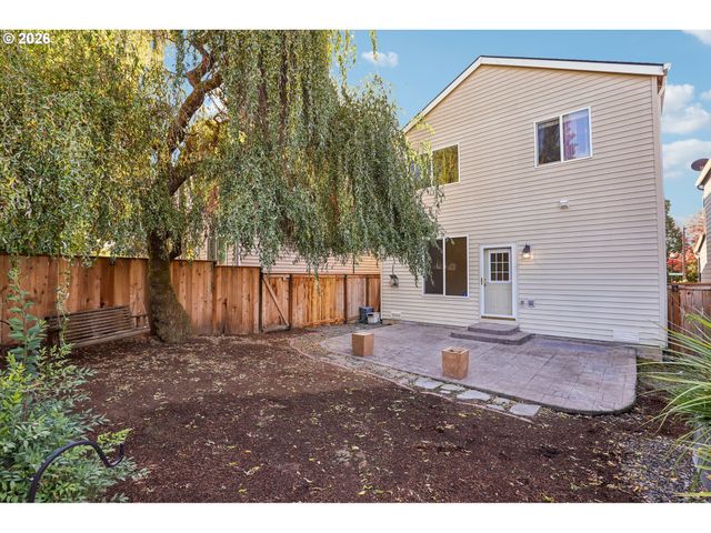 773 Nw FOREST CREEK Dr, Hillsboro, OR 97124