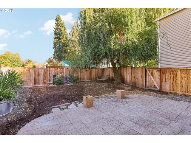 773 Nw FOREST CREEK Dr, Hillsboro, OR 97124