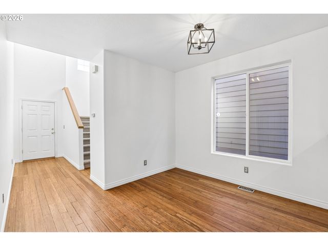 773 Nw FOREST CREEK Dr, Hillsboro, OR 97124
