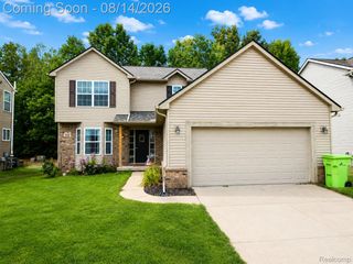 312 Dakota Lane, White Lake Charter Township, MI 48386