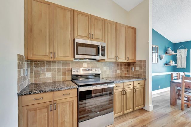 5065 Arbor Glen Cir, Lake Worth, FL 33463