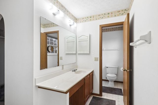 16 W Fieldstone, Etna, OH 43062