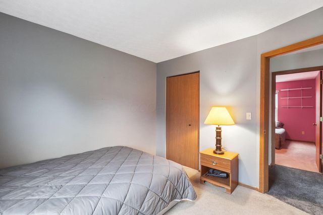 16 W Fieldstone, Etna, OH 43062