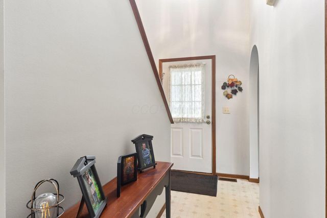 16 W Fieldstone, Etna, OH 43062