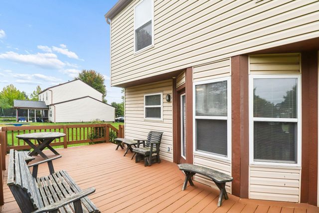 16 W Fieldstone, Etna, OH 43062