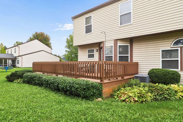 16 W Fieldstone, Etna, OH 43062