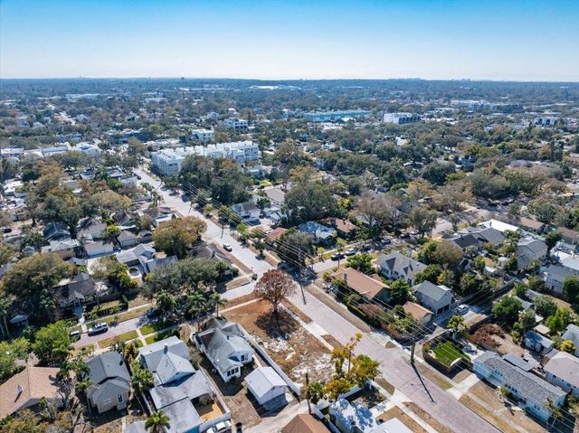 2555 BURLINGTON AVENUE N, St Petersburg, FL 33713