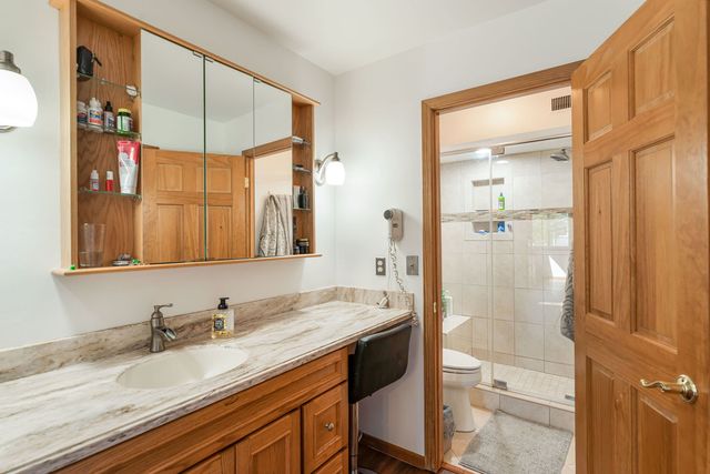 1003 Wesley Drive, Crystal Lake, IL 60014