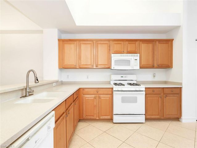 1882 Tarpon Bay DR S 2, Naples, FL 34119